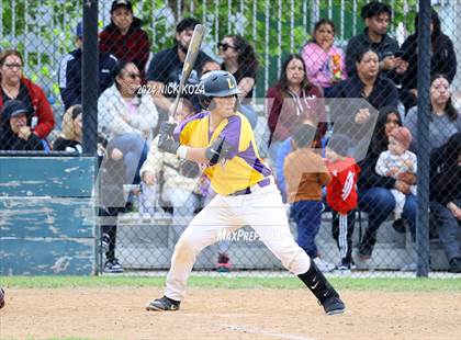Thumbnail 2 in Firebaugh vs. Lynwood photogallery.