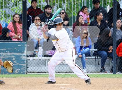 Thumbnail 3 in Firebaugh vs. Lynwood photogallery.