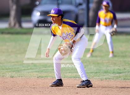 Thumbnail 3 in Firebaugh vs. Lynwood photogallery.