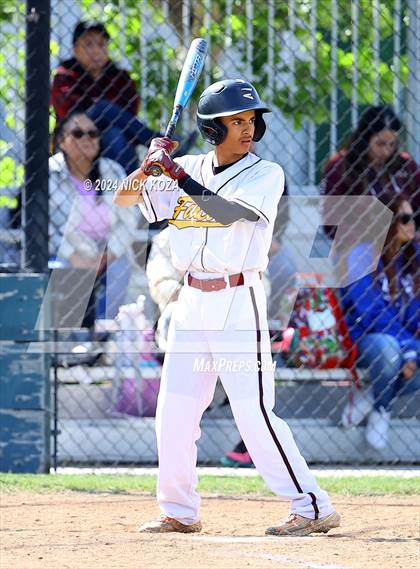 Thumbnail 2 in Firebaugh vs. Lynwood photogallery.