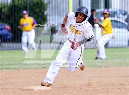 Thumbnail 1 in Firebaugh vs. Lynwood photogallery.