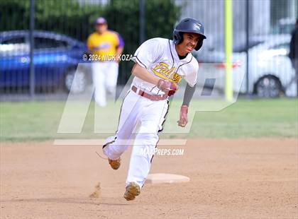 Thumbnail 3 in Firebaugh vs. Lynwood photogallery.