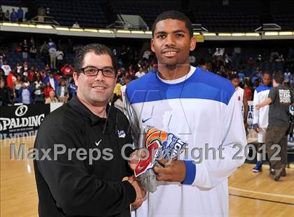 Thumbnail 1 in Lutheran vs. Serra (CIF SS D4AA Final) photogallery.