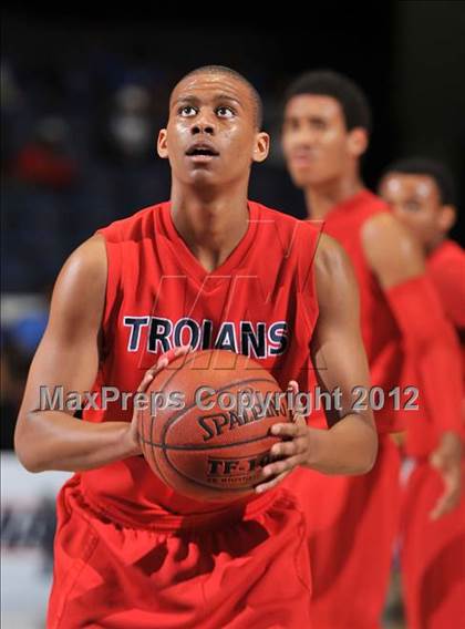 Thumbnail 3 in Lutheran vs. Serra (CIF SS D4AA Final) photogallery.