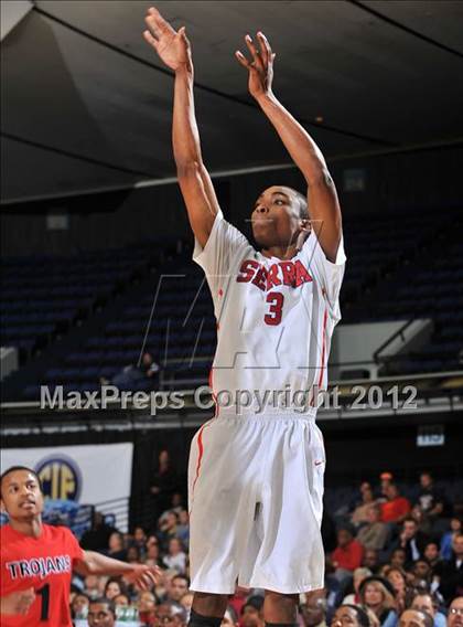 Thumbnail 3 in Lutheran vs. Serra (CIF SS D4AA Final) photogallery.