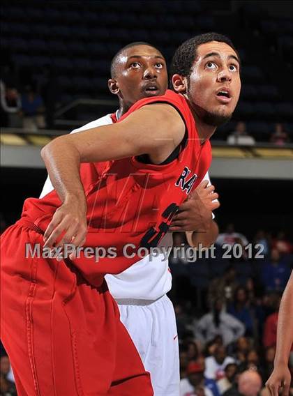 Thumbnail 3 in Lutheran vs. Serra (CIF SS D4AA Final) photogallery.