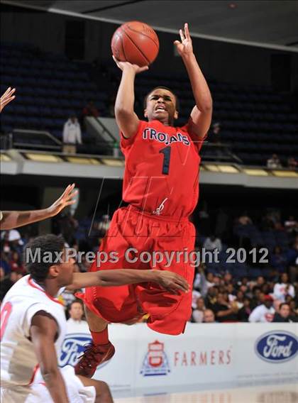 Thumbnail 3 in Lutheran vs. Serra (CIF SS D4AA Final) photogallery.
