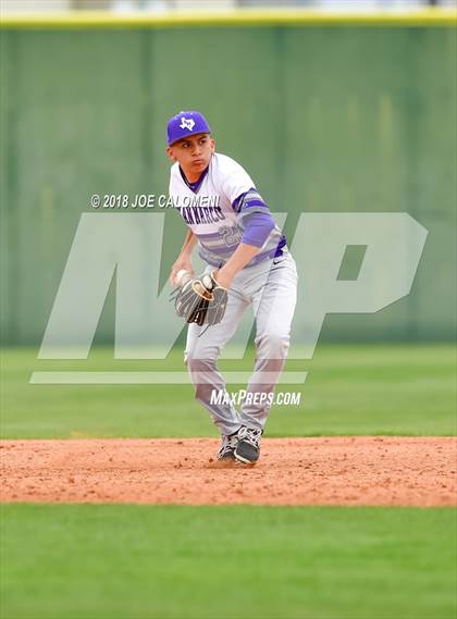 Thumbnail 1 in New Braunfels vs San Marcos (San Antonio Classic) photogallery.