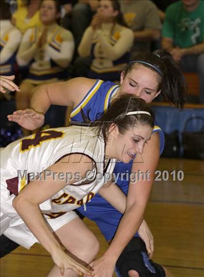 Thumbnail 3 in Elk County Catholic vs Otto Eldred (District 9 Class A Semifinal) photogallery.