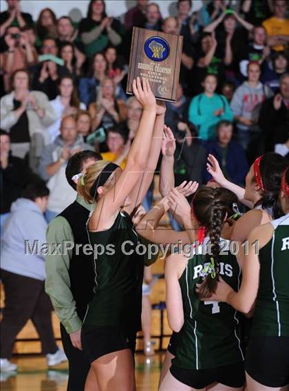Thumbnail 1 in Colfax vs. Regis (WIAA Regional Finals) photogallery.