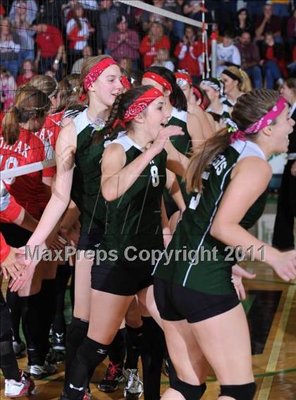 Thumbnail 3 in Colfax vs. Regis (WIAA Regional Finals) photogallery.