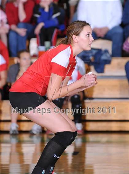 Thumbnail 1 in Colfax vs. Regis (WIAA Regional Finals) photogallery.
