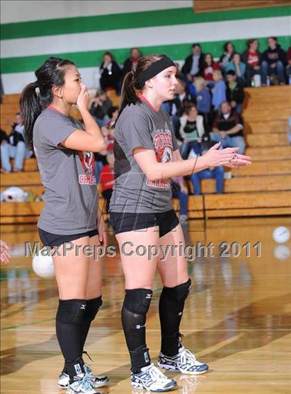 Thumbnail 3 in Colfax vs. Regis (WIAA Regional Finals) photogallery.