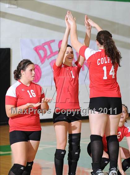 Thumbnail 1 in Colfax vs. Regis (WIAA Regional Finals) photogallery.