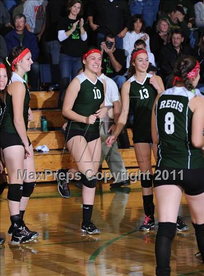 Thumbnail 1 in Colfax vs. Regis (WIAA Regional Finals) photogallery.