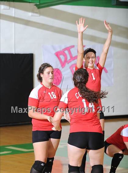 Thumbnail 3 in Colfax vs. Regis (WIAA Regional Finals) photogallery.
