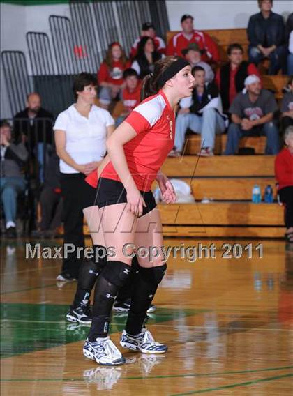 Thumbnail 1 in Colfax vs. Regis (WIAA Regional Finals) photogallery.