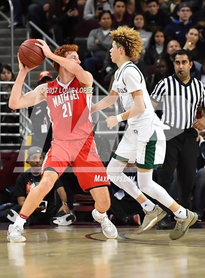 Thumbnail 3 in Mater Dei vs. Chino Hills (CIF SS Playoff Open DIV Semi Final) photogallery.