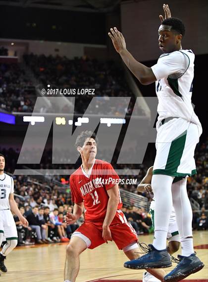 Thumbnail 1 in Mater Dei vs. Chino Hills (CIF SS Playoff Open DIV Semi Final) photogallery.