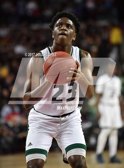 Thumbnail 2 in Mater Dei vs. Chino Hills (CIF SS Playoff Open DIV Semi Final) photogallery.