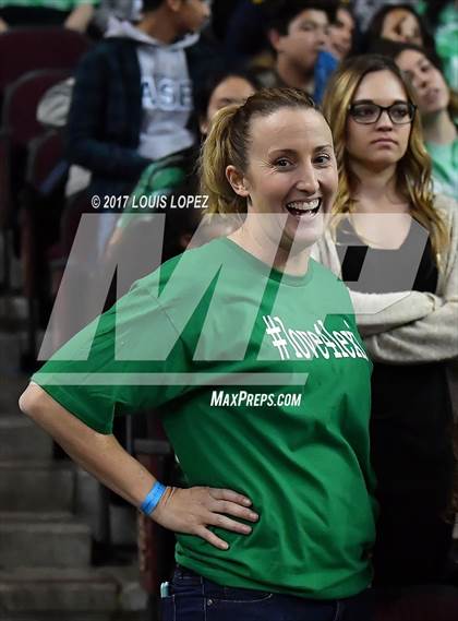 Thumbnail 2 in Mater Dei vs. Chino Hills (CIF SS Playoff Open DIV Semi Final) photogallery.