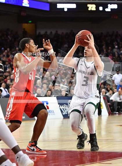 Thumbnail 1 in Mater Dei vs. Chino Hills (CIF SS Playoff Open DIV Semi Final) photogallery.