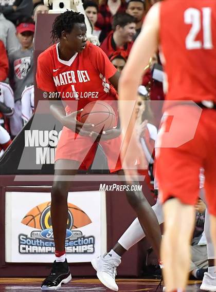 Thumbnail 2 in Mater Dei vs. Chino Hills (CIF SS Playoff Open DIV Semi Final) photogallery.