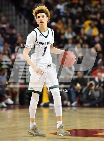 Thumbnail 3 in Mater Dei vs. Chino Hills (CIF SS Playoff Open DIV Semi Final) photogallery.