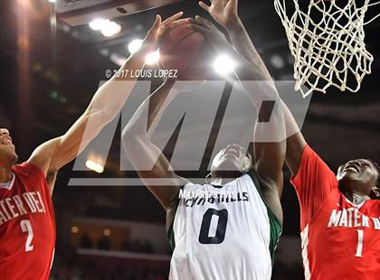 Thumbnail 2 in Mater Dei vs. Chino Hills (CIF SS Playoff Open DIV Semi Final) photogallery.