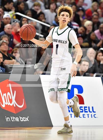 Thumbnail 2 in Mater Dei vs. Chino Hills (CIF SS Playoff Open DIV Semi Final) photogallery.