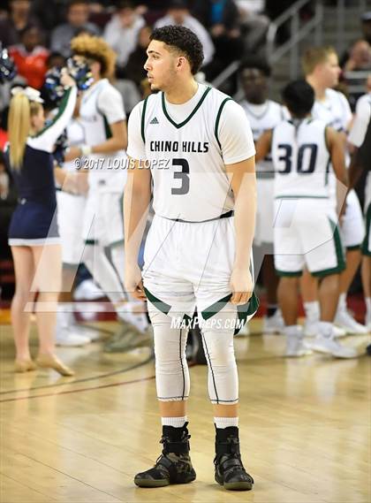 Thumbnail 2 in Mater Dei vs. Chino Hills (CIF SS Playoff Open DIV Semi Final) photogallery.