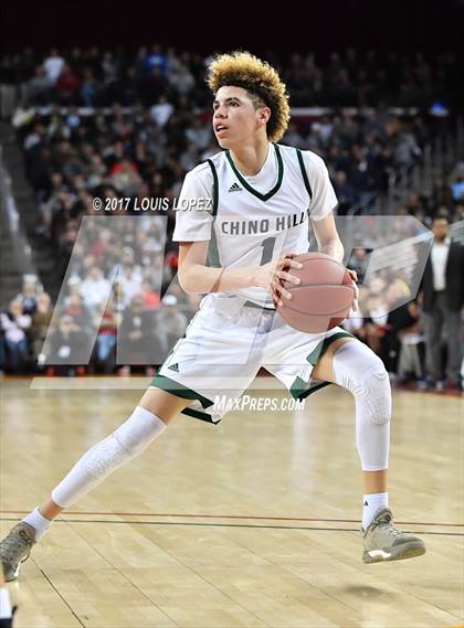 Thumbnail 2 in Mater Dei vs. Chino Hills (CIF SS Playoff Open DIV Semi Final) photogallery.