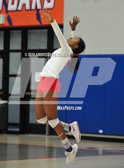Thumbnail 2 in The Woodlands vs. Klein Collins (UIL 6A Quarterfinal Playoff) photogallery.