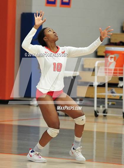 Thumbnail 2 in The Woodlands vs. Klein Collins (UIL 6A Quarterfinal Playoff) photogallery.