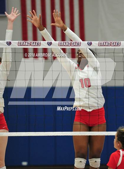 Thumbnail 3 in The Woodlands vs. Klein Collins (UIL 6A Quarterfinal Playoff) photogallery.