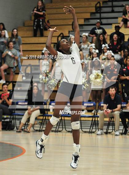 Thumbnail 2 in The Woodlands vs. Klein Collins (UIL 6A Quarterfinal Playoff) photogallery.