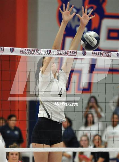 Thumbnail 1 in The Woodlands vs. Klein Collins (UIL 6A Quarterfinal Playoff) photogallery.