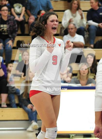 Thumbnail 2 in The Woodlands vs. Klein Collins (UIL 6A Quarterfinal Playoff) photogallery.
