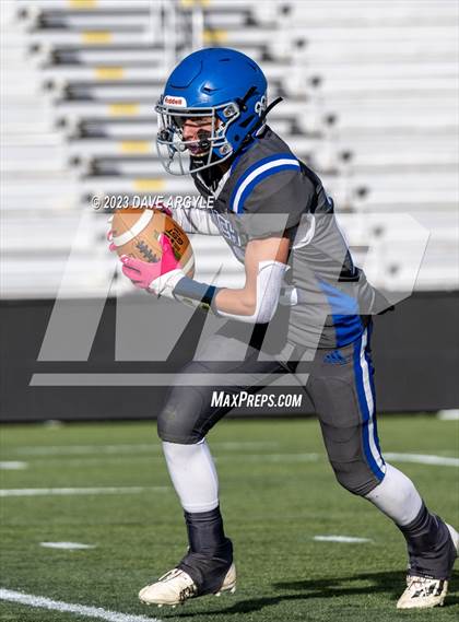 Thumbnail 2 in Water Canyon vs Rich (UHSAA 8-player Semifinal) photogallery.