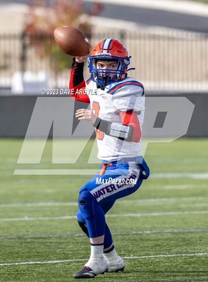 Thumbnail 1 in Water Canyon vs Rich (UHSAA 8-player Semifinal) photogallery.