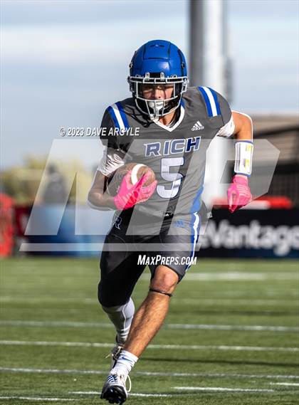 Thumbnail 1 in Water Canyon vs Rich (UHSAA 8-player Semifinal) photogallery.