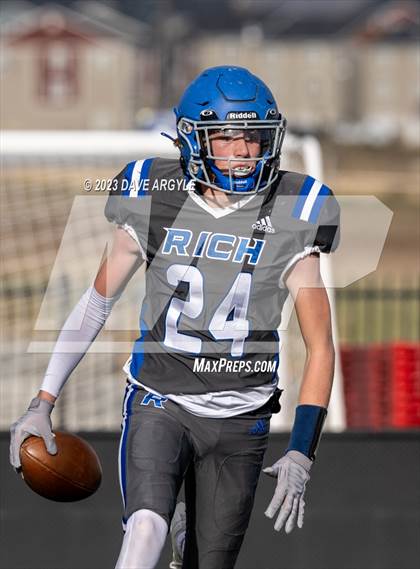 Thumbnail 3 in Water Canyon vs Rich (UHSAA 8-player Semifinal) photogallery.