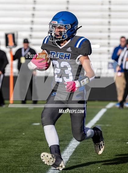 Thumbnail 3 in Water Canyon vs Rich (UHSAA 8-player Semifinal) photogallery.