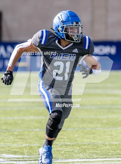 Thumbnail 1 in Water Canyon vs Rich (UHSAA 8-player Semifinal) photogallery.