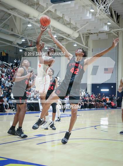 Thumbnail 3 in Fairfax vs Westchester (CIF LACS Open Division Finals) photogallery.