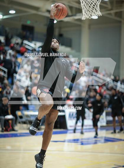 Thumbnail 2 in Fairfax vs Westchester (CIF LACS Open Division Finals) photogallery.