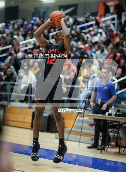 Thumbnail 3 in Fairfax vs Westchester (CIF LACS Open Division Finals) photogallery.