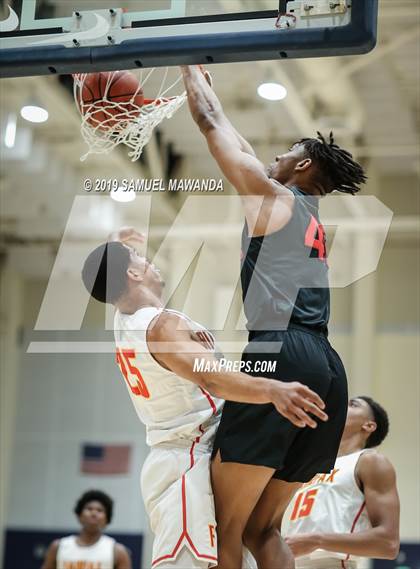 Thumbnail 1 in Fairfax vs Westchester (CIF LACS Open Division Finals) photogallery.