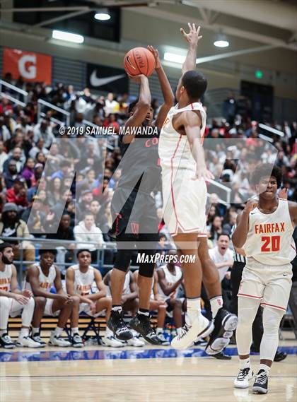 Thumbnail 3 in Fairfax vs Westchester (CIF LACS Open Division Finals) photogallery.