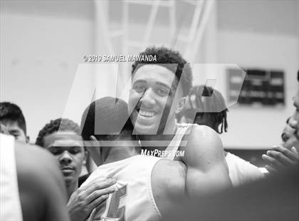 Thumbnail 3 in Fairfax vs Westchester (CIF LACS Open Division Finals) photogallery.
